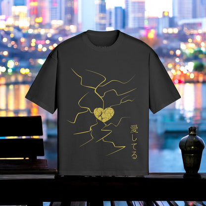 Kintsugi Kunst T-Shirt mit Herzdesign